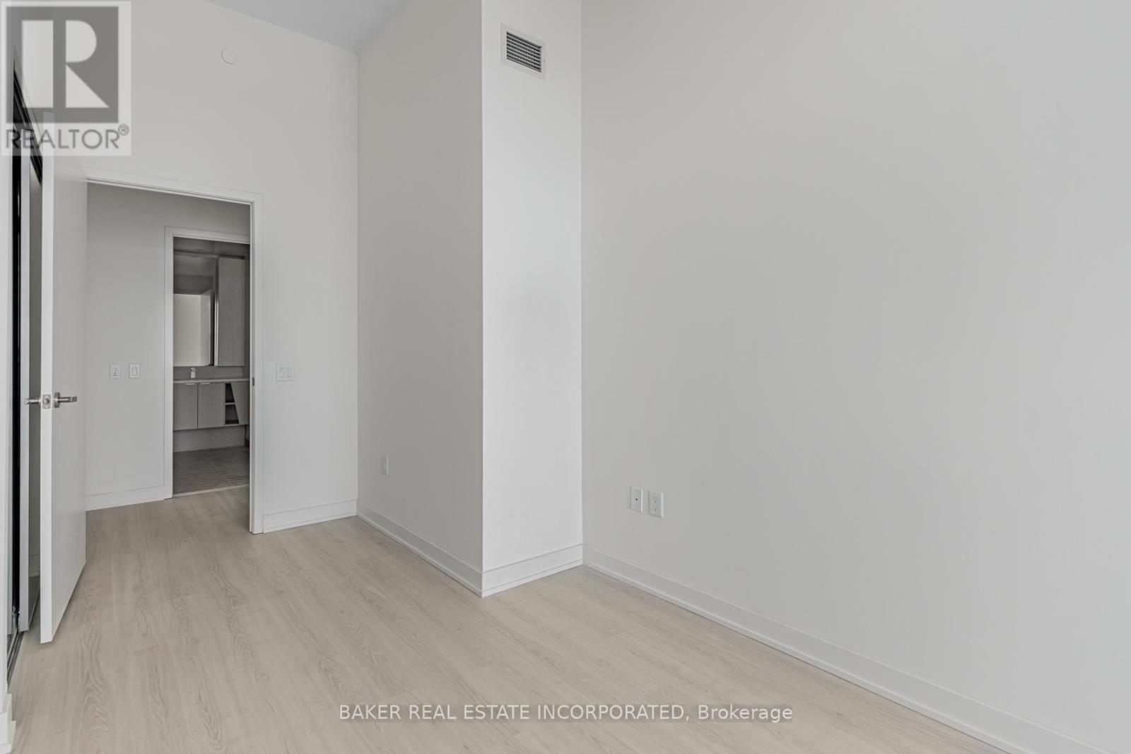 5906 - 3883 Quartz Road, Mississauga (City Centre), Ontario  L5B 0M4 - Photo 22 - W12167036
