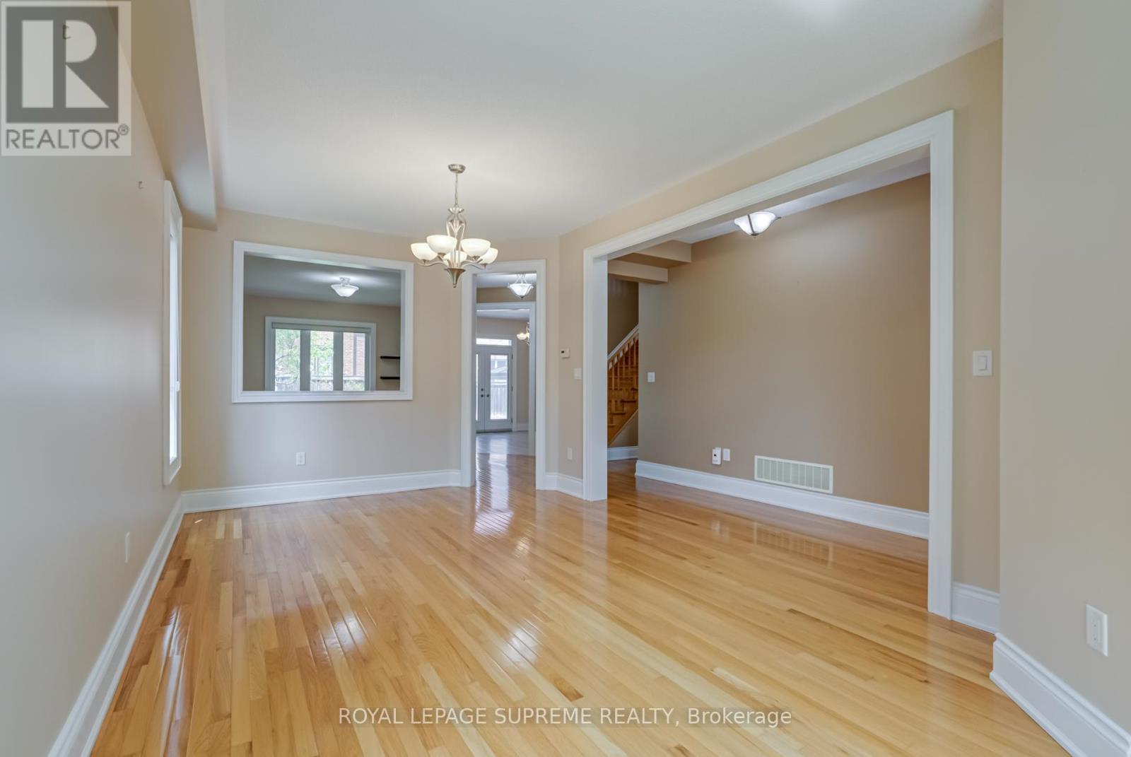 10 Sergio Marchi Street, Toronto, Ontario  M3L 0B6 - Photo 7 - W12167078