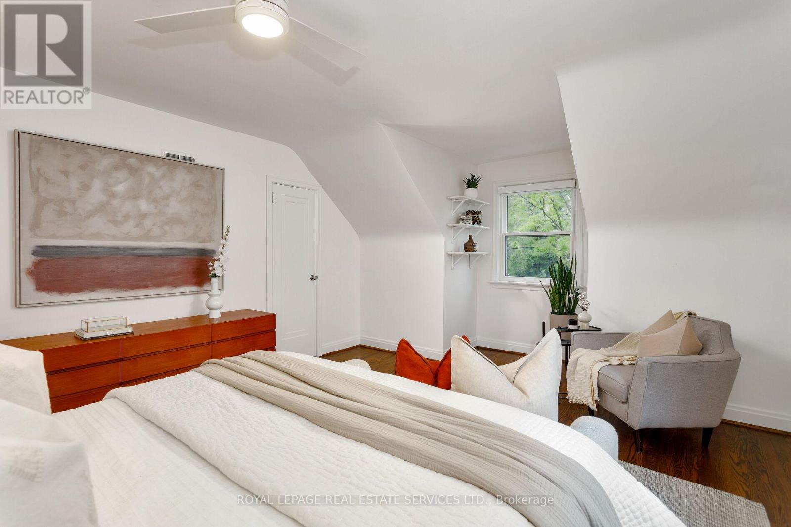 246 Berry Road, Toronto, Ontario  M8Y 1X9 - Photo 16 - W12167079