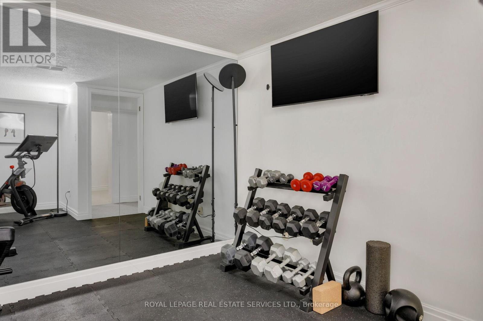 246 Berry Road, Toronto, Ontario  M8Y 1X9 - Photo 22 - W12167079