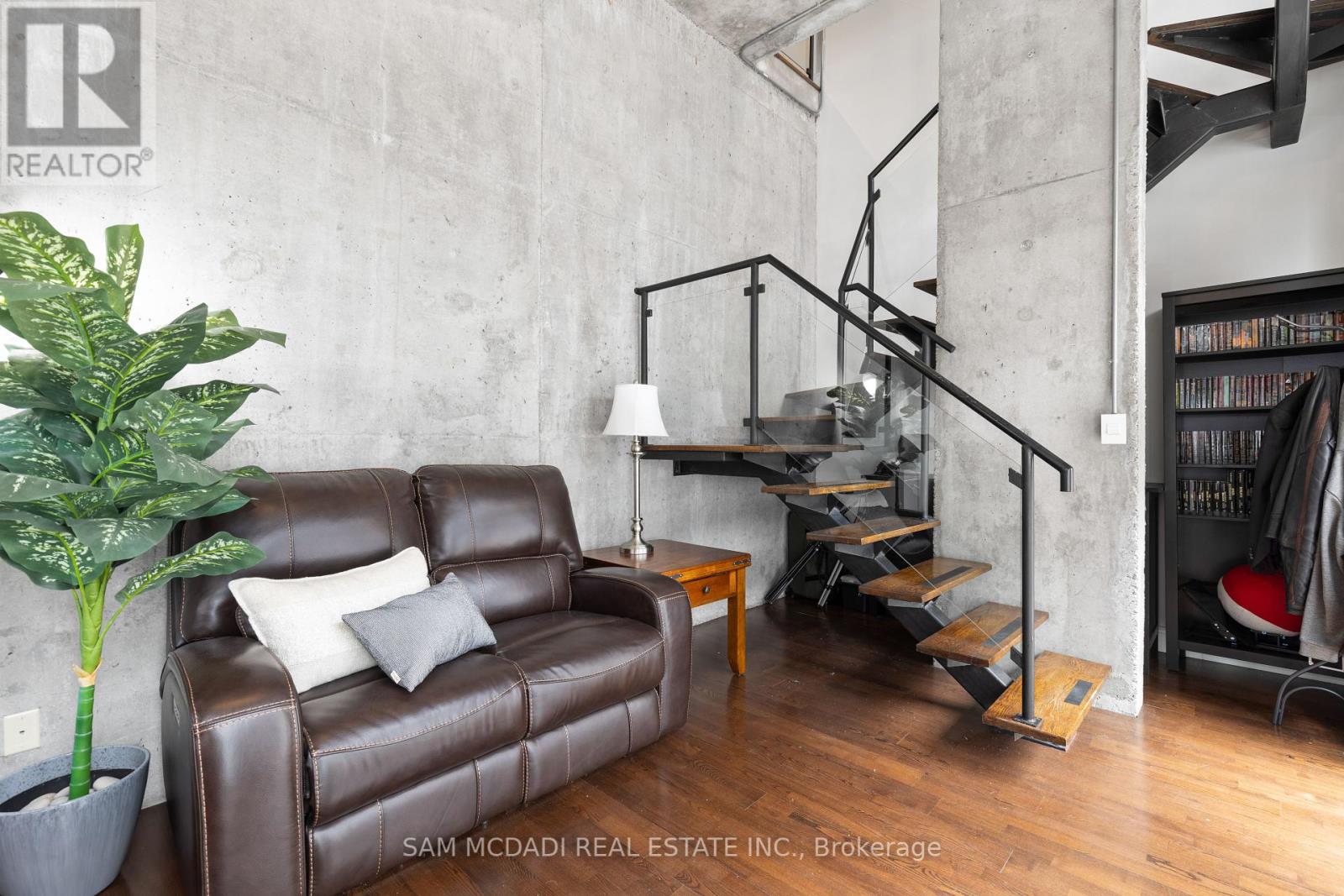 204 - 42 Camden Street, Toronto, Ontario  M5V 1V1 - Photo 21 - C12136711