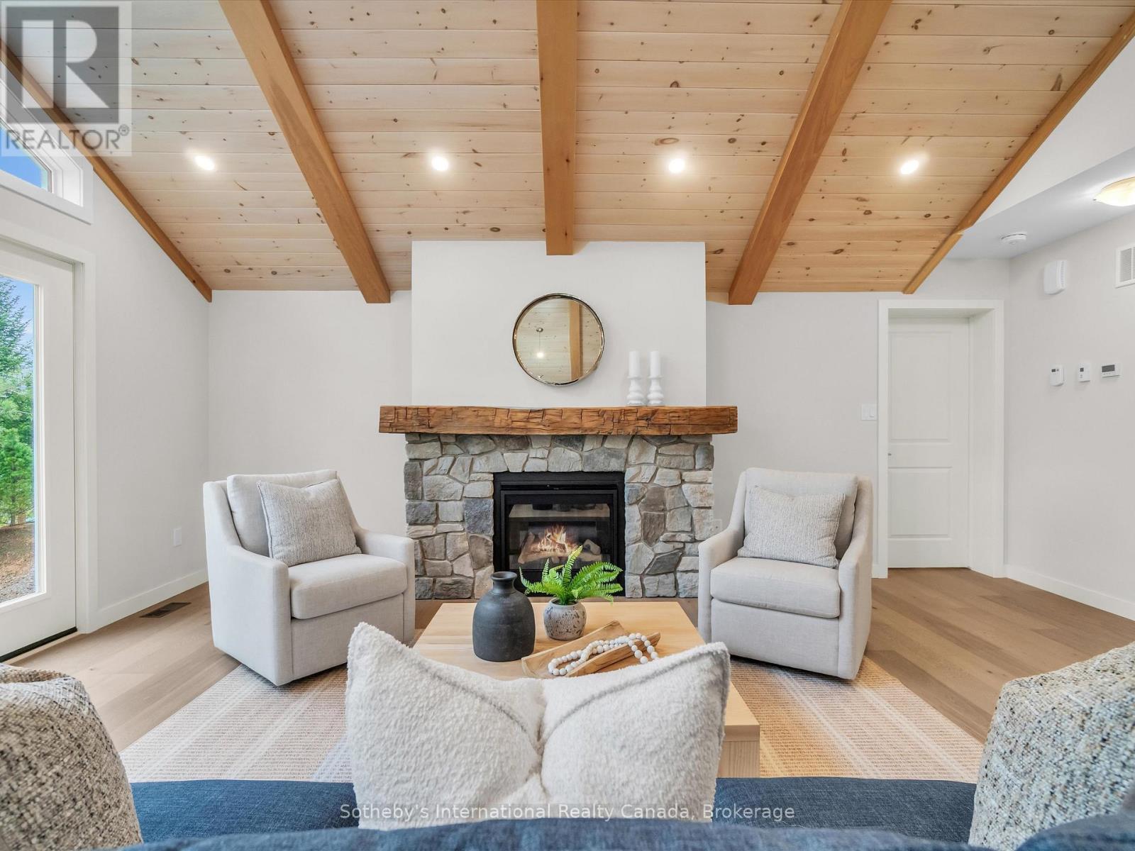 #2 - 3179 Muskoka Road 117, Lake Of Bays, Ontario  P0B 1A0 - Photo 9 - X12163933