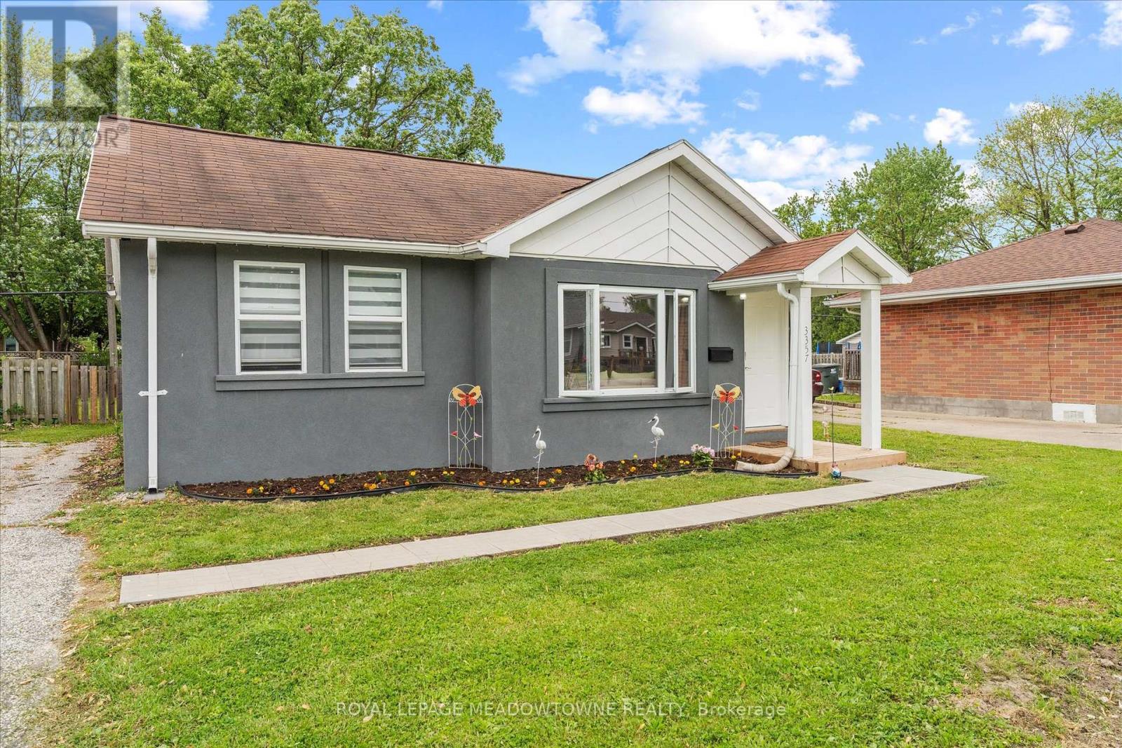 3357 Bliss Road, Windsor, Ontario  N8W 3B4 - Photo 2 - X12167006