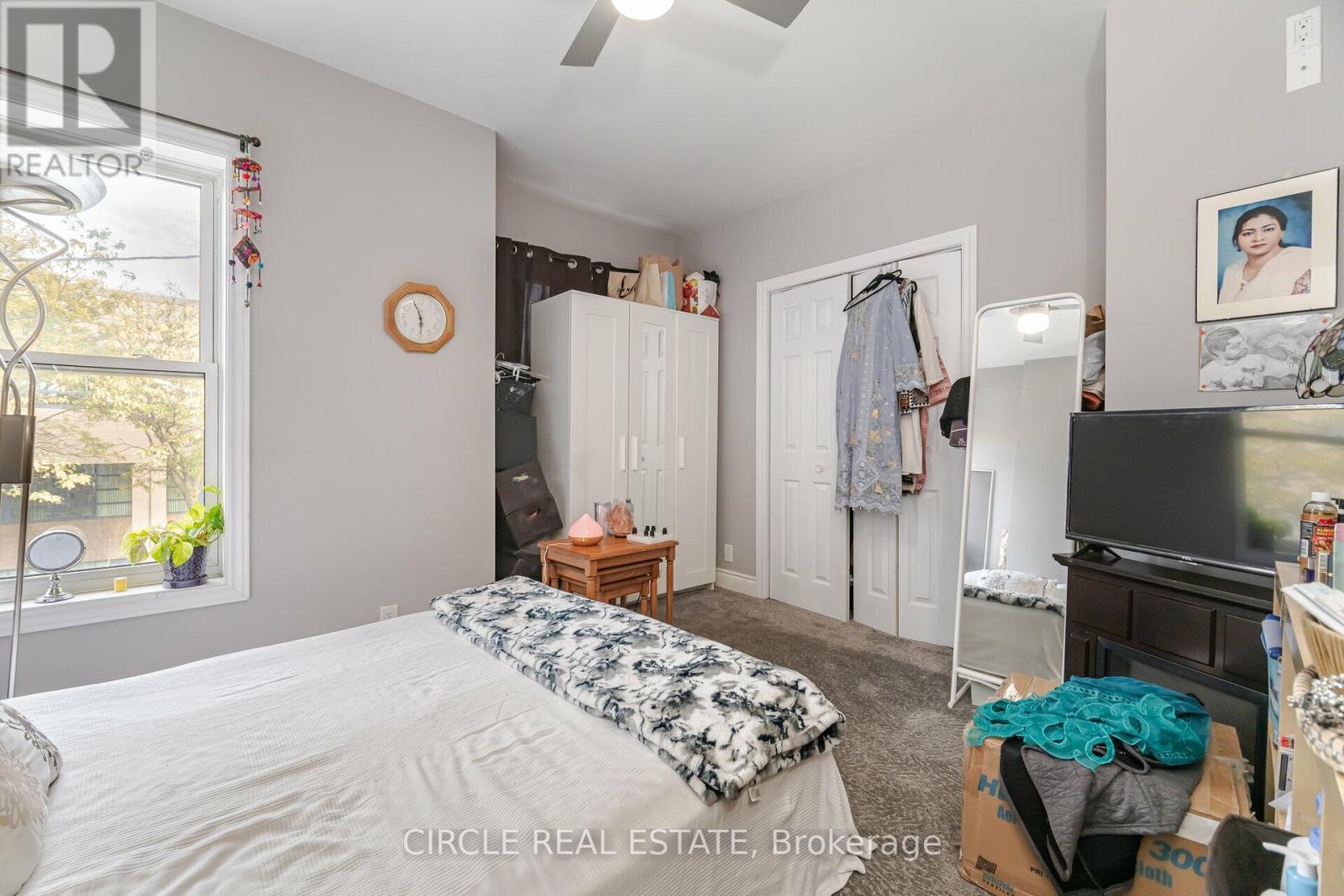 31 Wentworth Street N, Hamilton (Landsdale), Ontario  L8L 5V2 - Photo 10 - X12167029