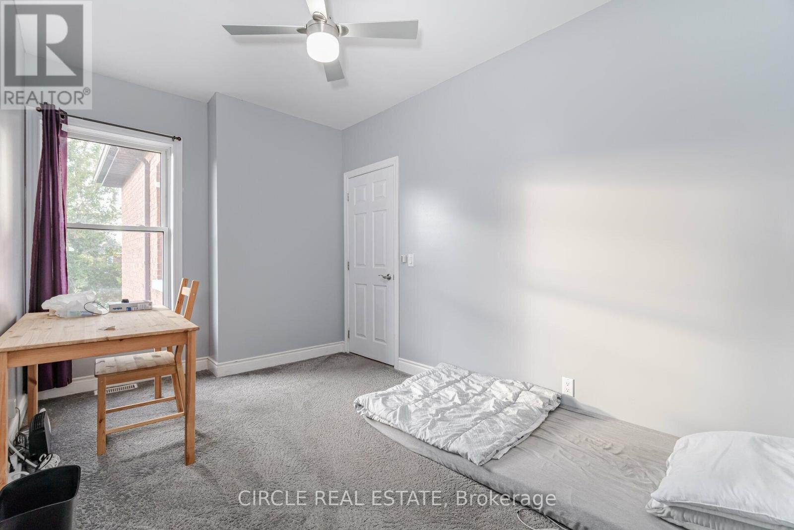 31 Wentworth Street N, Hamilton (Landsdale), Ontario  L8L 5V2 - Photo 12 - X12167029