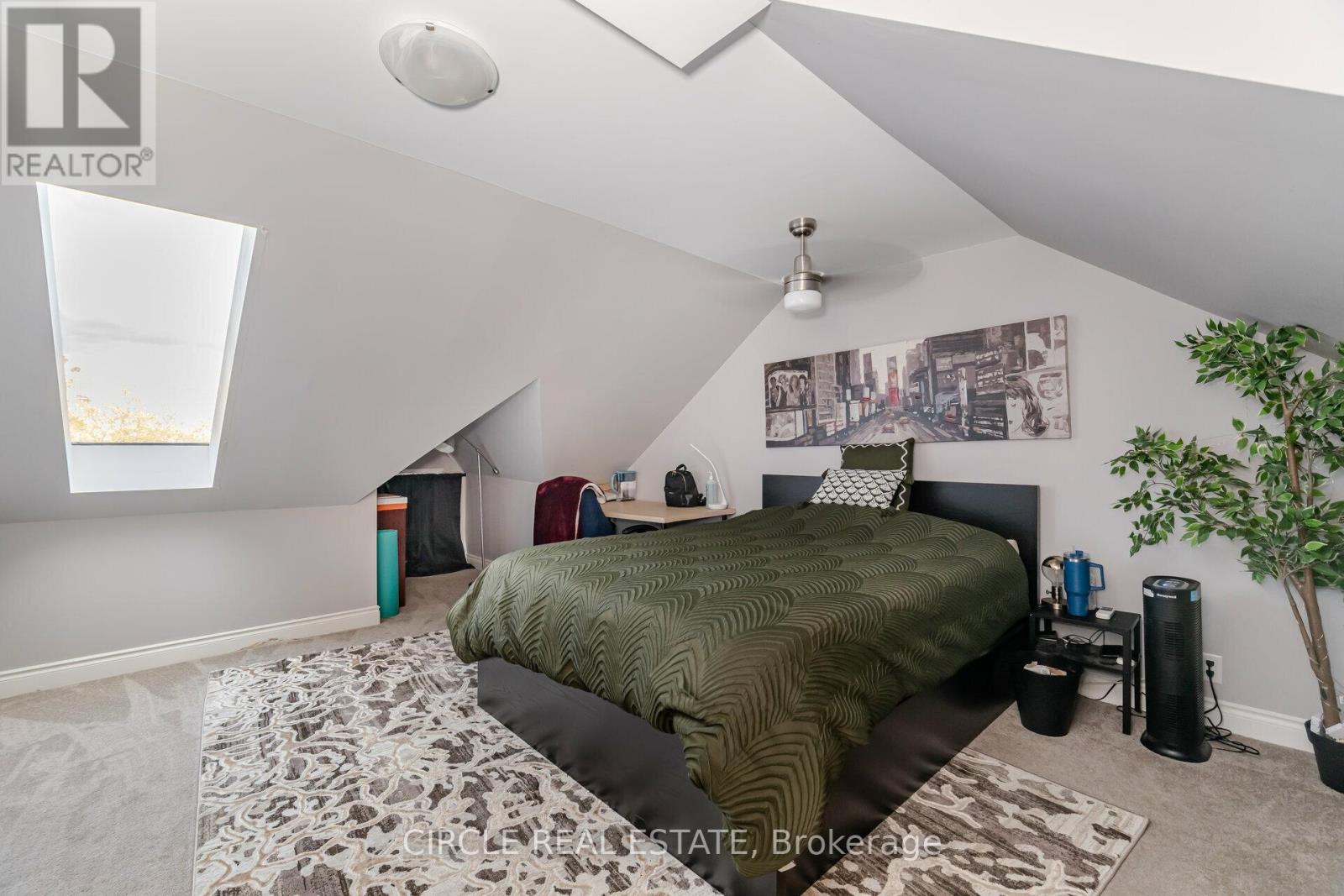 31 Wentworth Street N, Hamilton, Ontario  L8L 5V2 - Photo 16 - X12167029