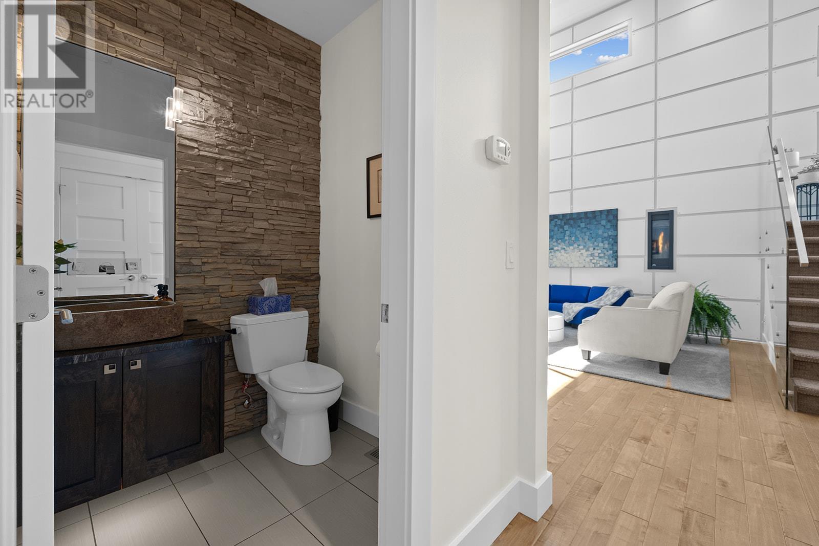 389 Rindle Court, Kelowna, British Columbia  V1W 5G5 - Photo 30 - 10349022