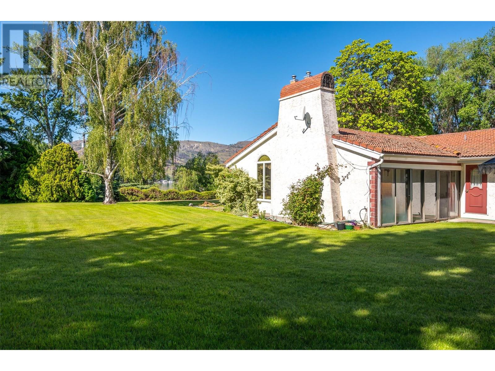 1209 LAKESHORE Drive, Osoyoos, BC V0H1V6