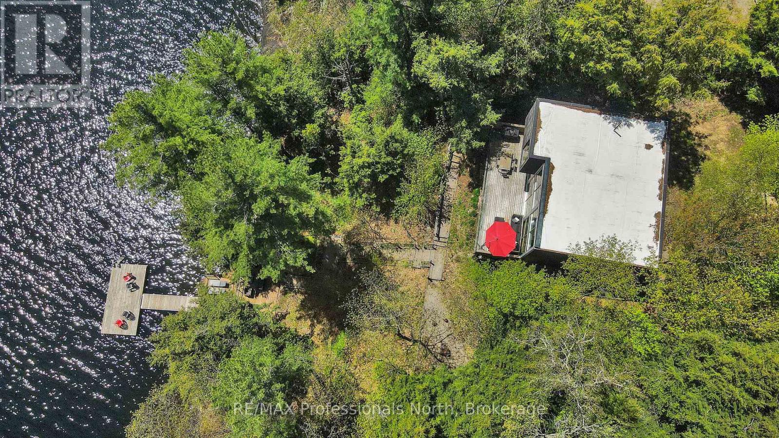 1004 Lipton Drive, Dysart Et Al, Ontario  K0M 1S0 - Photo 9 - X12167089