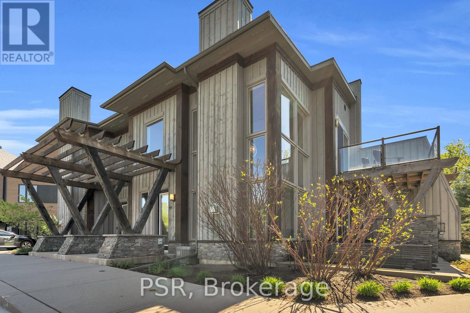 44 Carrick Trail, Gravenhurst, Ontario  P1P 0A6 - Photo 4 - X12167118