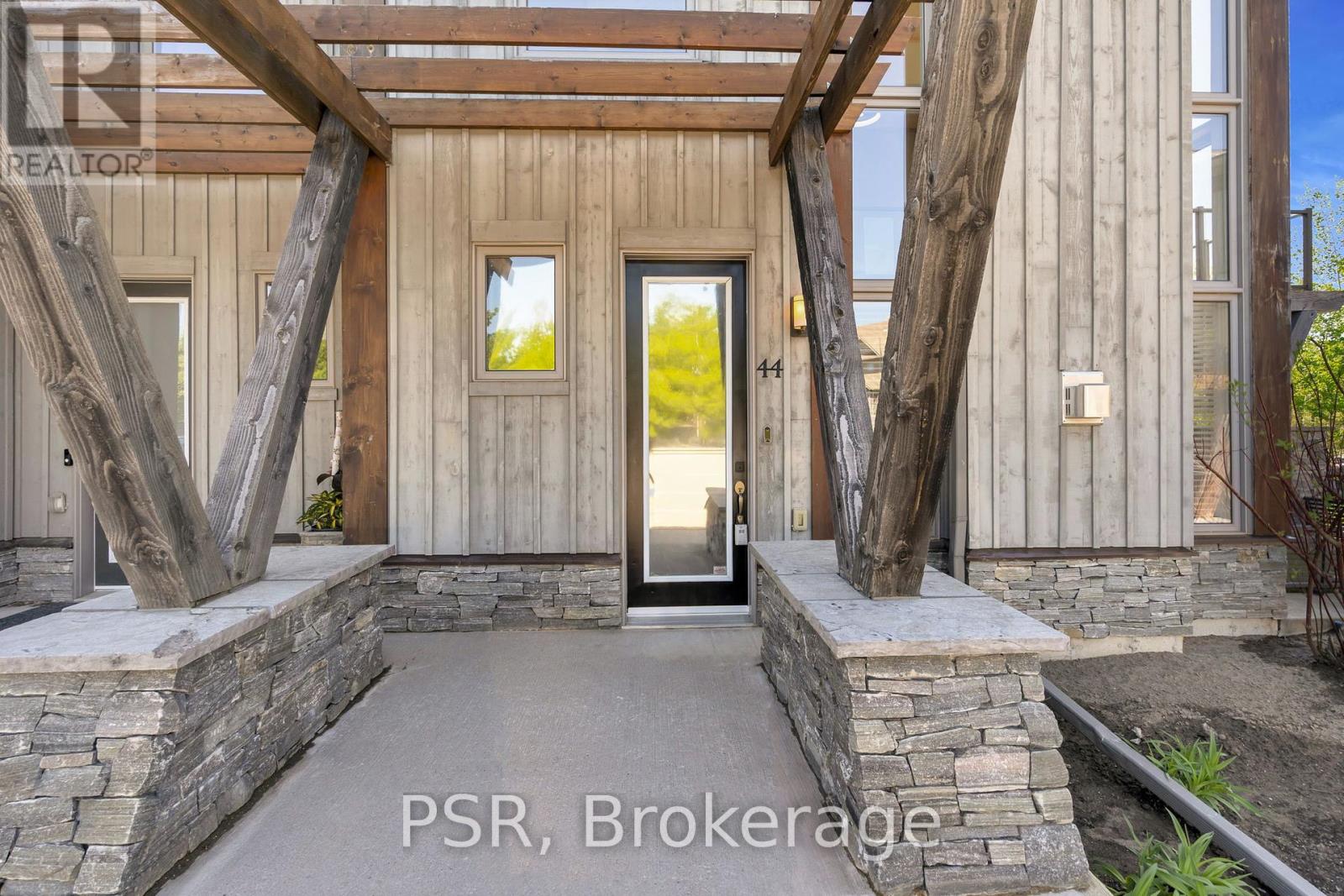 44 Carrick Trail, Gravenhurst, Ontario  P1P 0A6 - Photo 5 - X12167118