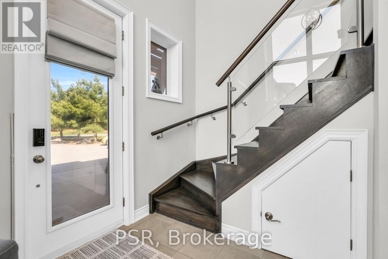 44 Carrick Trail, Gravenhurst, Ontario  P1P 0A6 - Photo 6 - X12167118