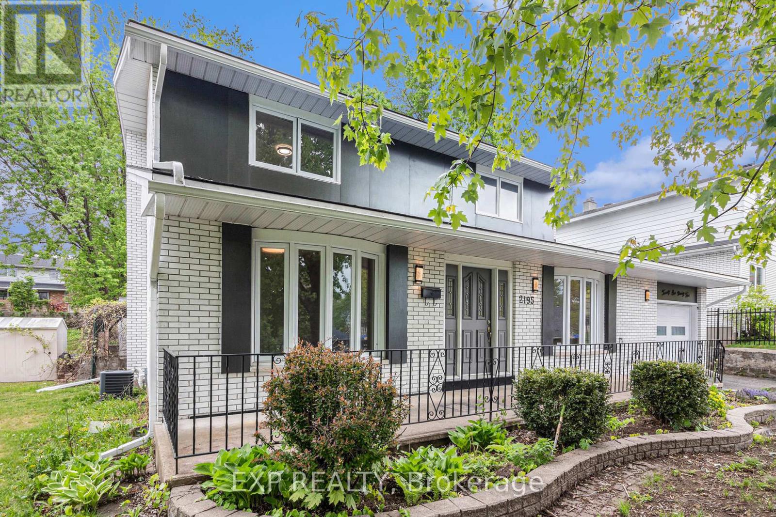 2195 Niagara Drive, Ottawa, Ontario  K1H 6H5 - Photo 3 - X12167132
