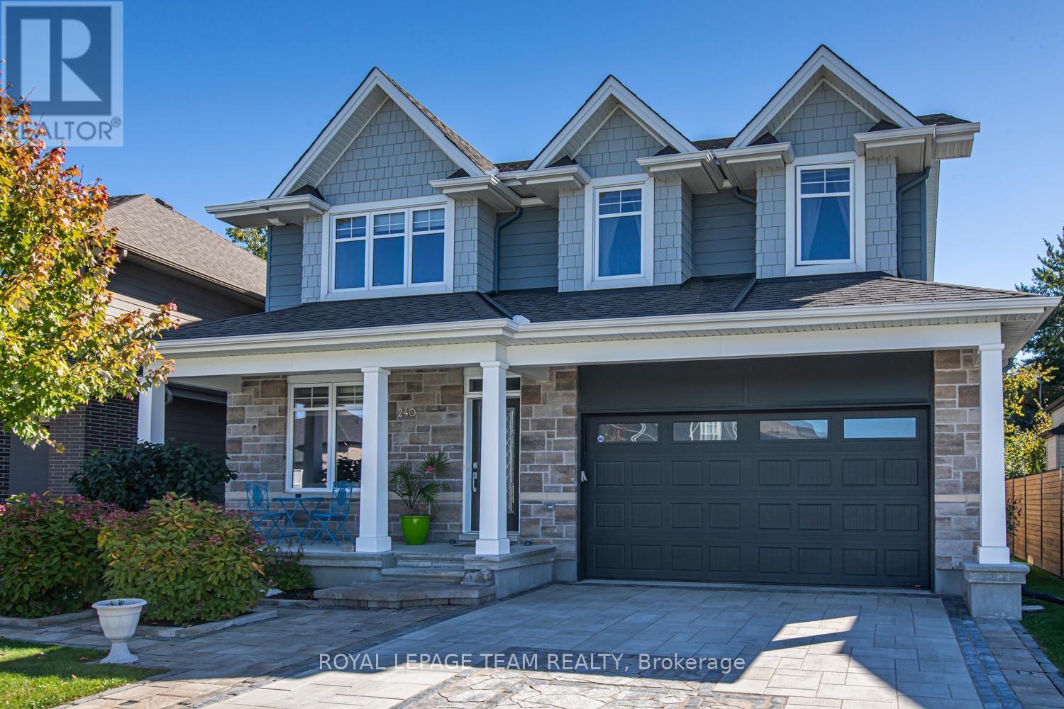 240 Escarpment Crescent, Ottawa, Ontario  K2T 0L6 - Photo 2 - X12167193