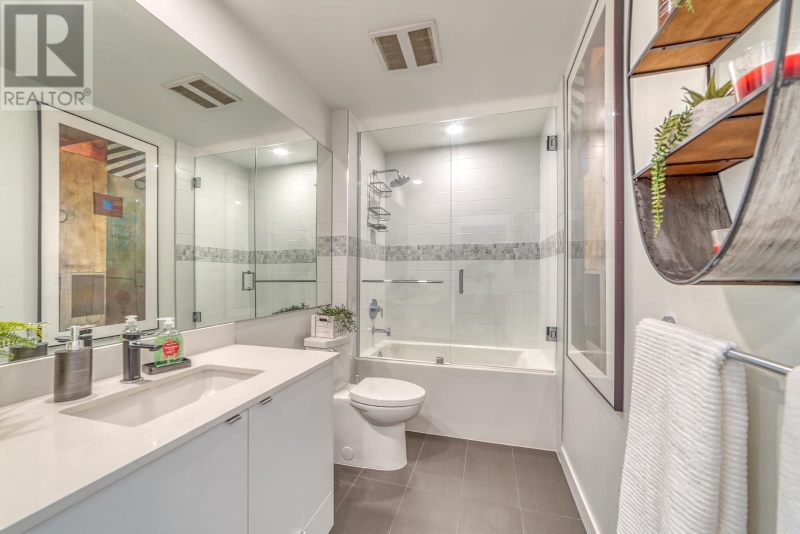 405 2345 Rindall Avenue, Port Coquitlam, British Columbia  V3C 1V3 - Photo 8 - R3005004