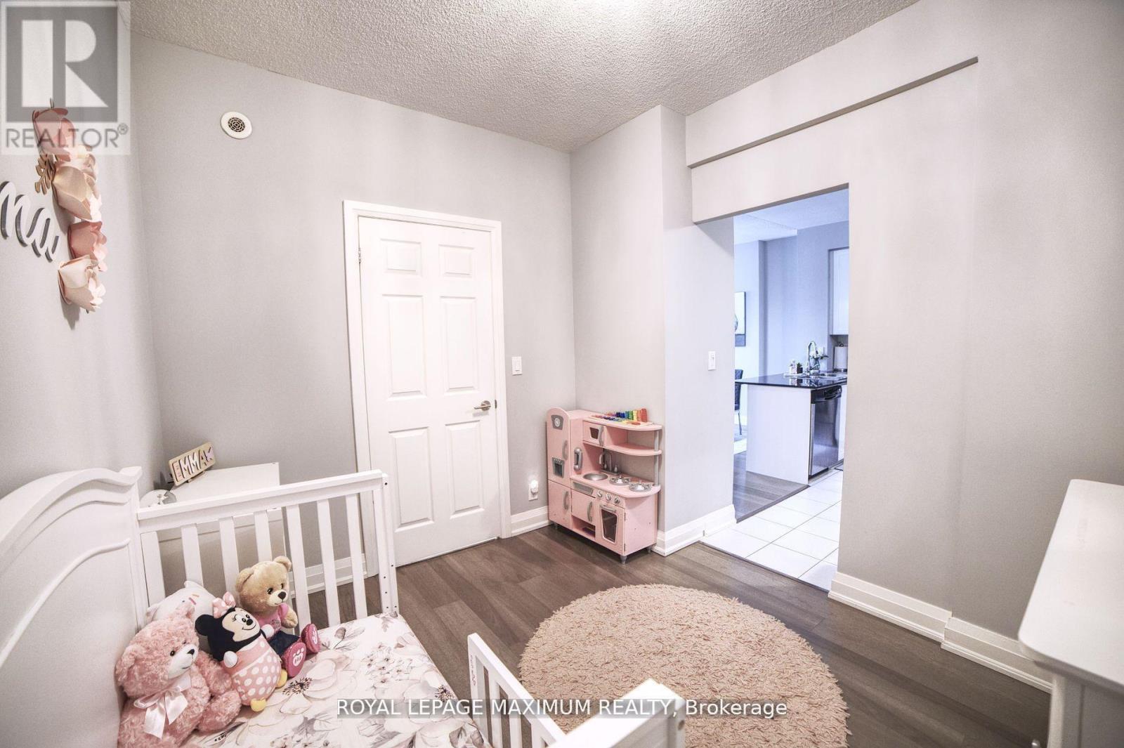 216 - 83 Woodbridge Avenue, Vaughan, Ontario  L4L 0C8 - Photo 10 - N12149054