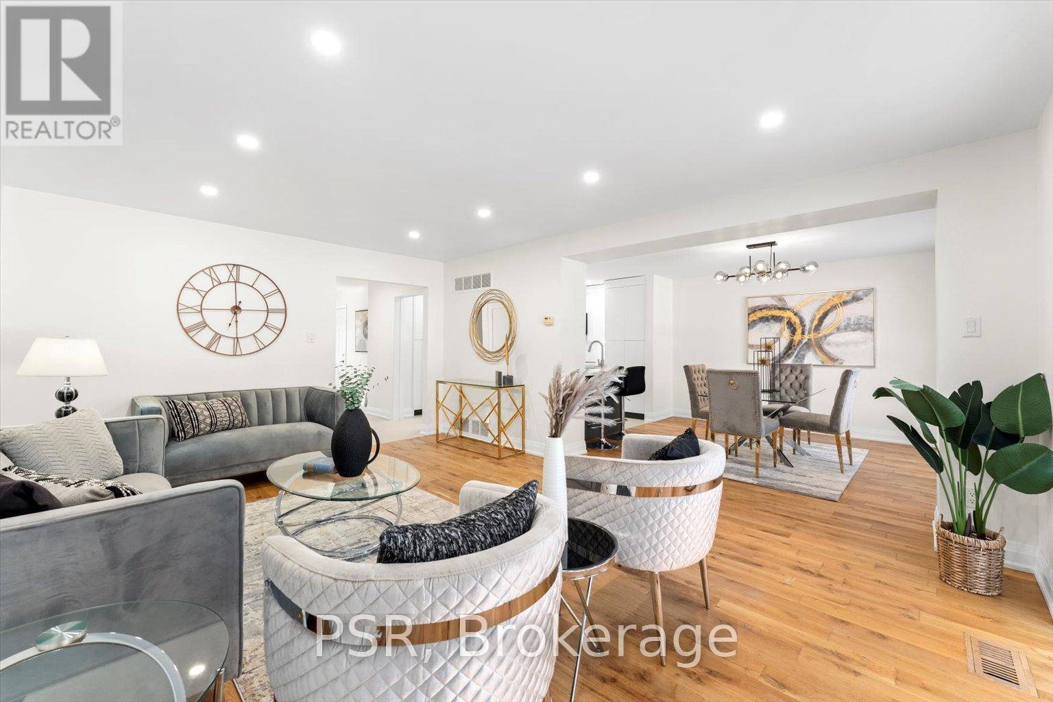 42 Crimson Mill Way, Toronto, Ontario  M2L 1T6 - Photo 10 - C12167097