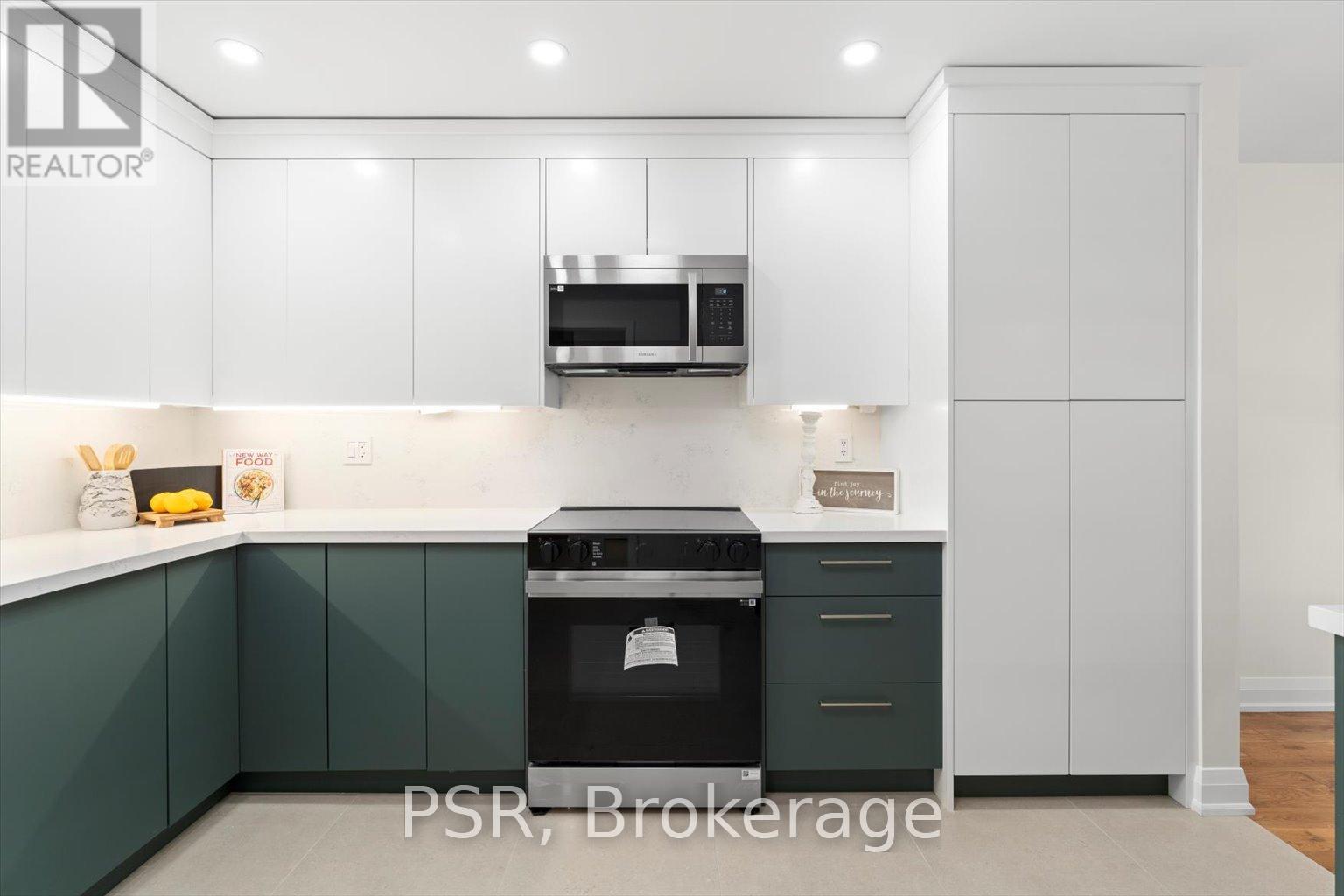 42 Crimson Mill Way, Toronto, Ontario  M2L 1T6 - Photo 19 - C12167097