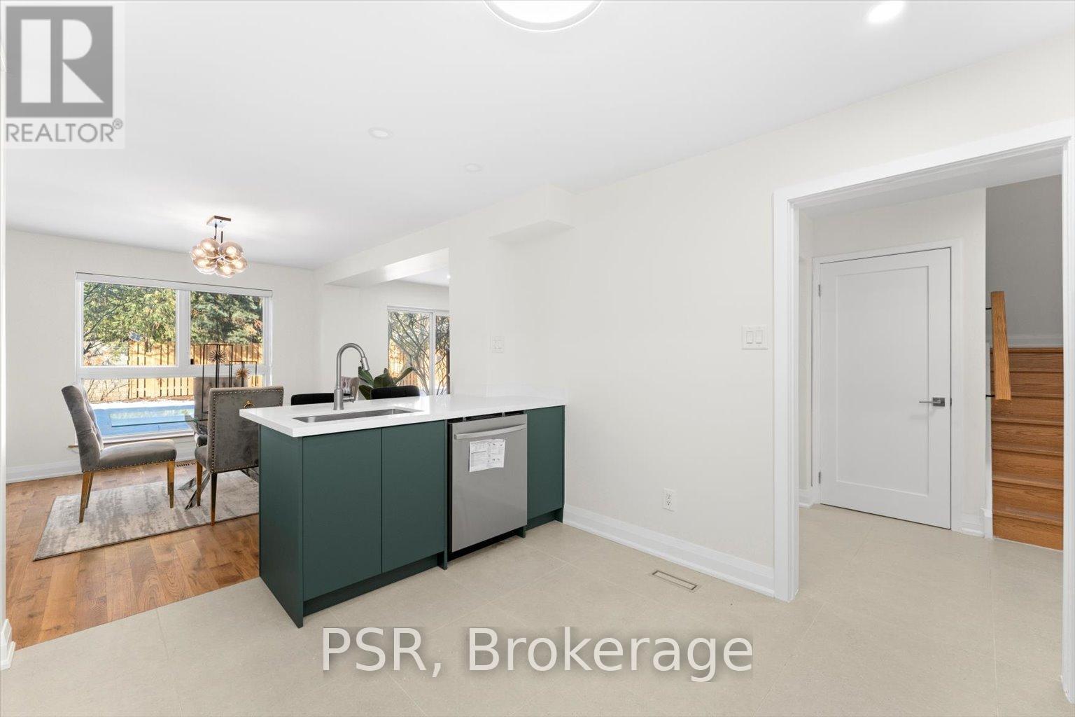 42 Crimson Mill Way, Toronto, Ontario  M2L 1T6 - Photo 22 - C12167097