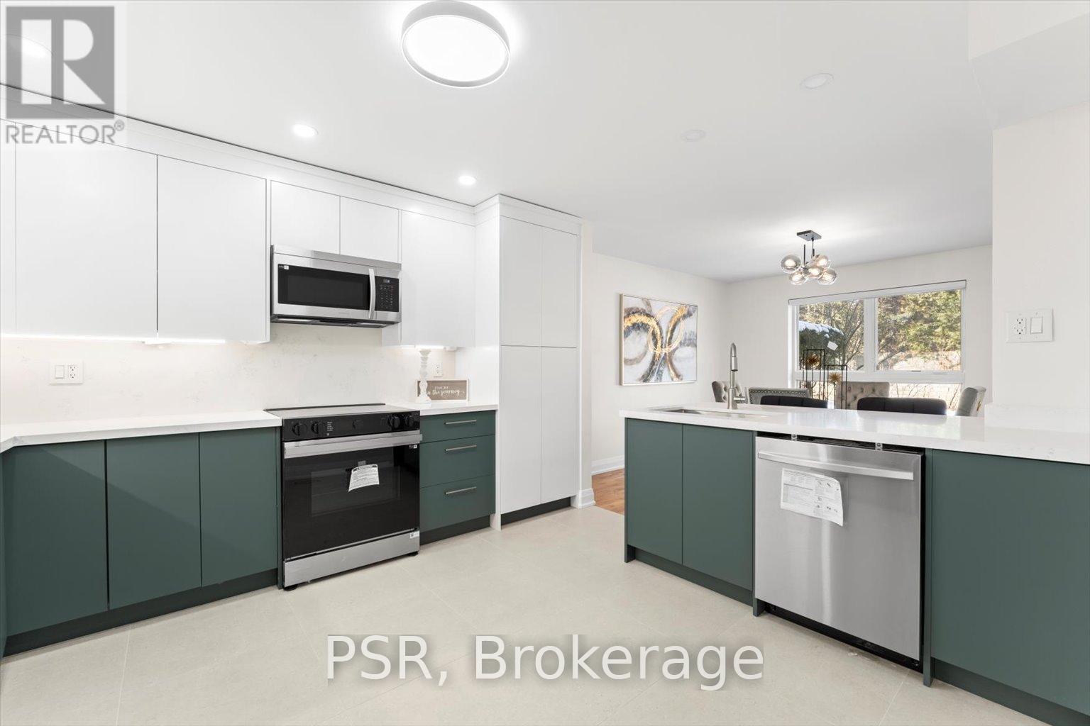 42 Crimson Millway, Toronto, Ontario  M2L 1T6 - Photo 23 - C12167097