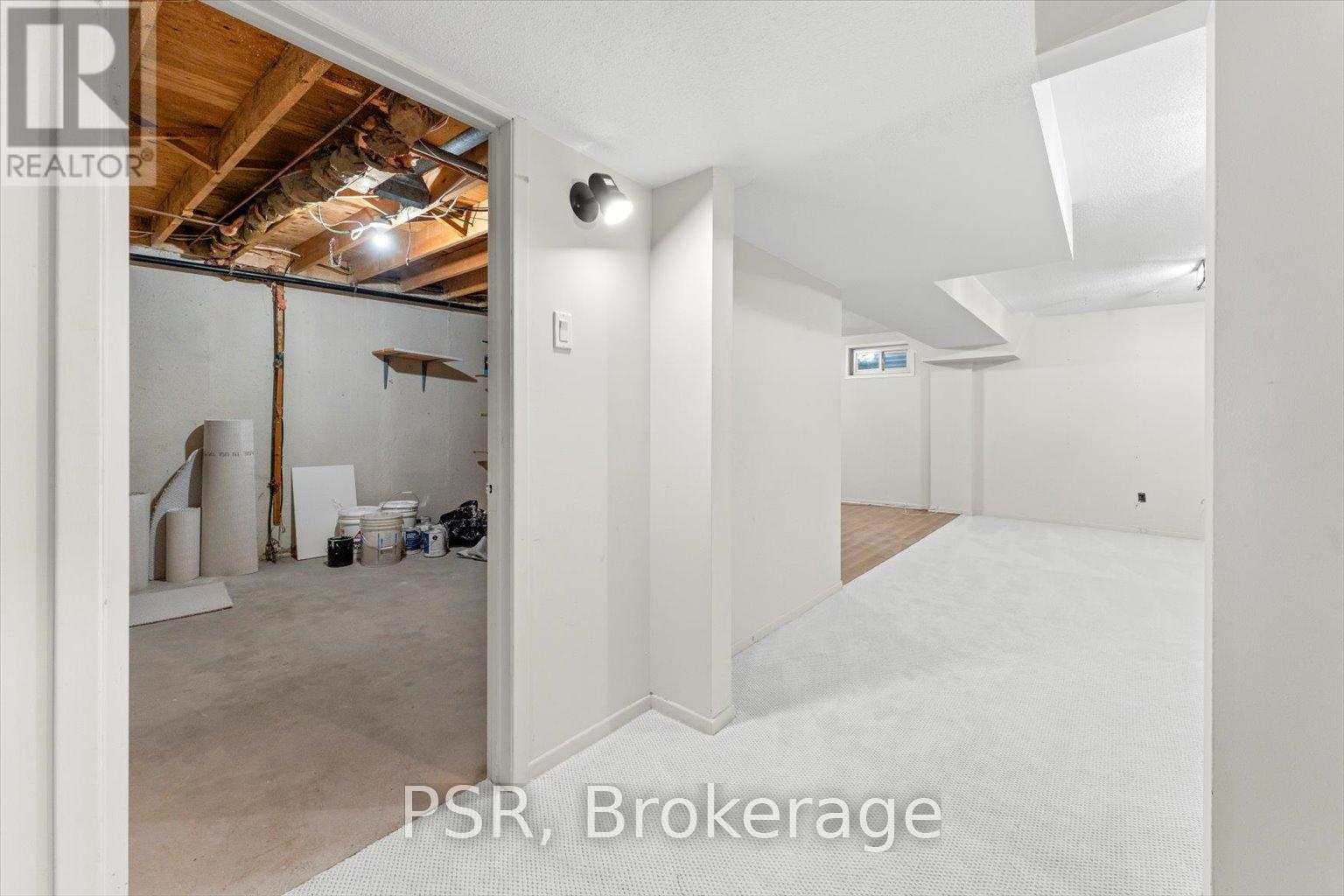42 Crimson Millway, Toronto, Ontario  M2L 1T6 - Photo 36 - C12167097