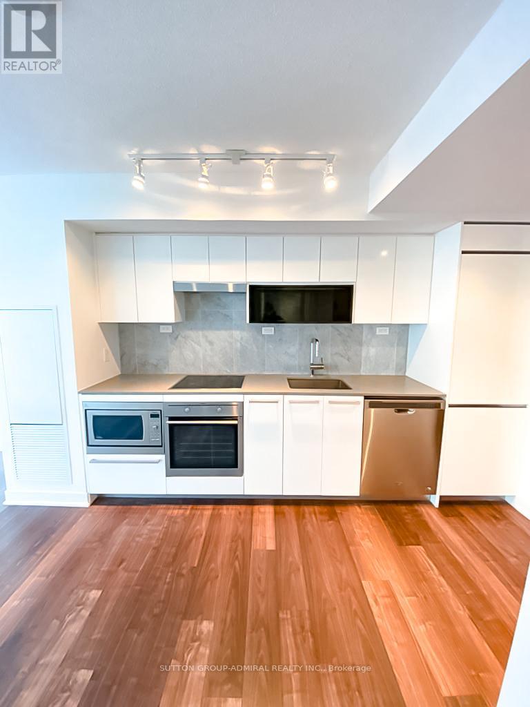 801 - 80 Queens Wharf Road, Toronto, Ontario  M5V 0J3 - Photo 1 - C12167102