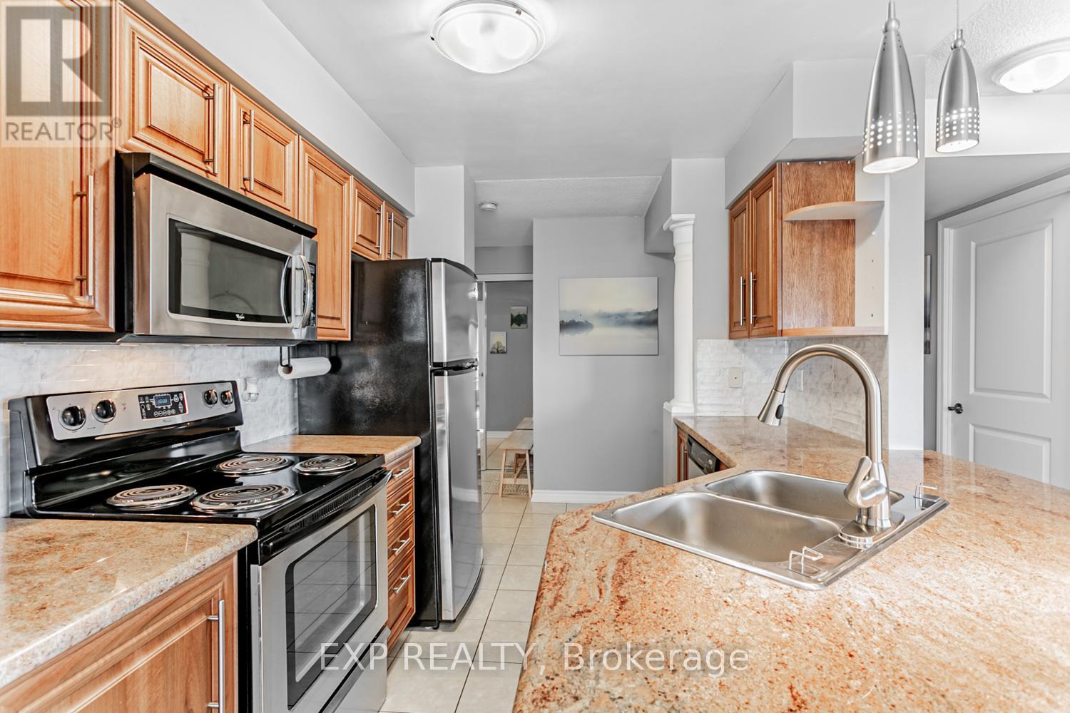 603 - 872 Sheppard Avenue W, Toronto (Bathurst Manor), Ontario  M3H 5V5 - Photo 5 - C12167205