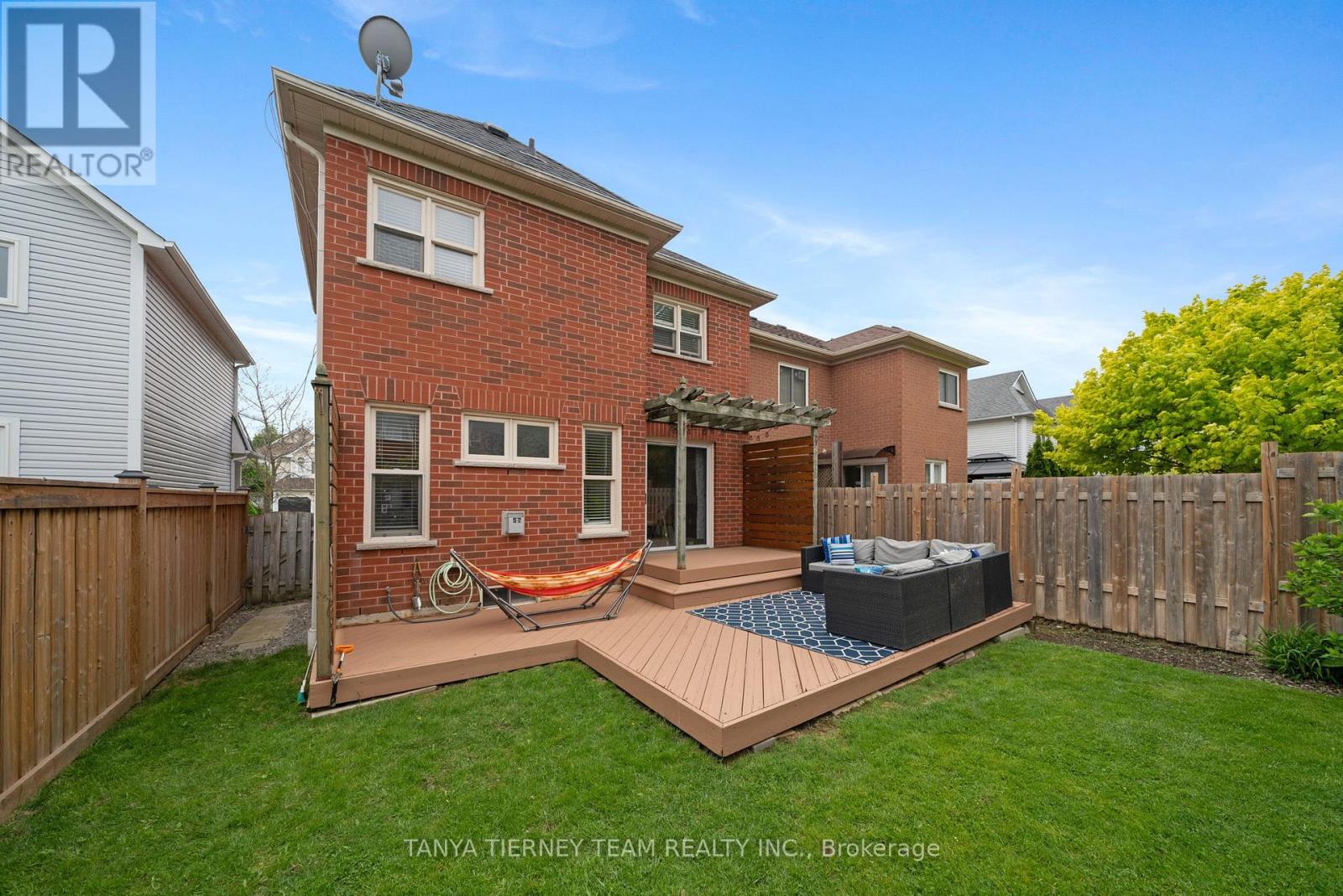 38 Wells Crescent, Whitby, Ontario  L1M 1C9 - Photo 32 - E12167093
