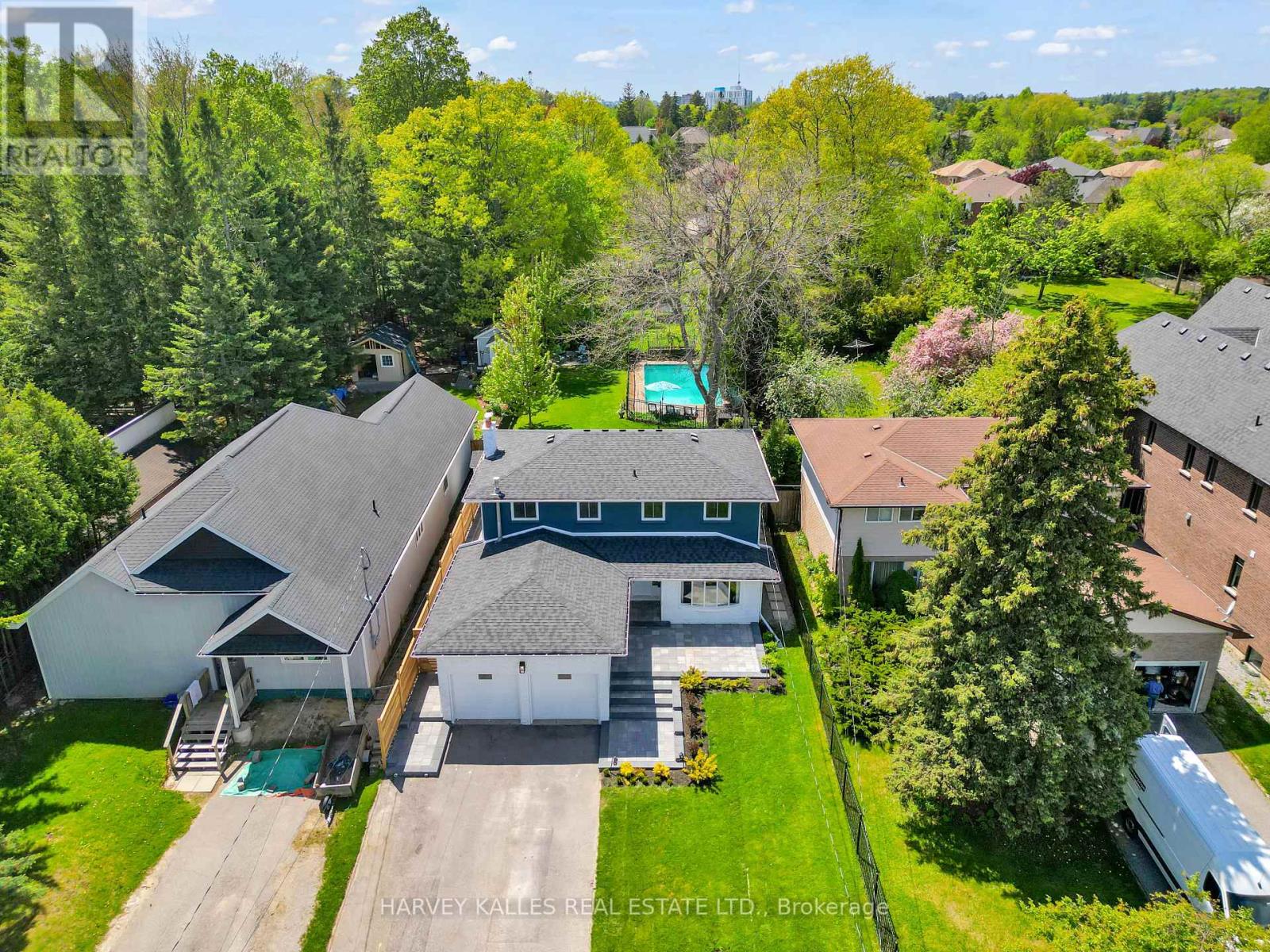 534 Oakwood Drive, Pickering, Ontario  L1W 2M7 - Photo 2 - E12167142