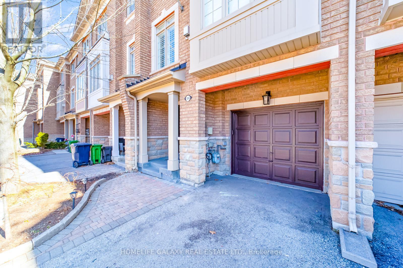 Property at 104 STAGECOACH CIRCLE image 4