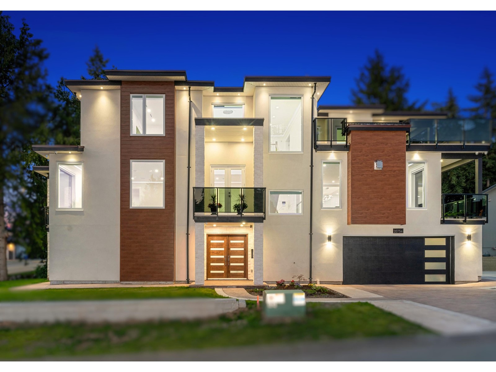 20754 48 AVENUE, langley, British Columbia