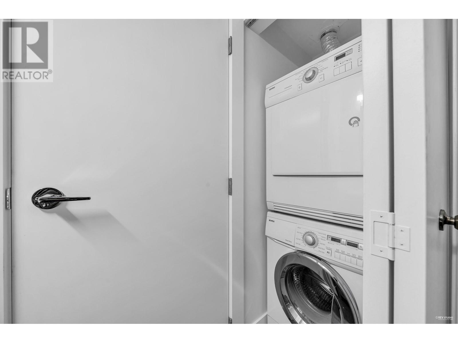 Listing Picture 31 of 35 : 202 2036 W 10TH AVENUE, Vancouver / 溫哥華 - 魯藝地產 Yvonne Lu Group - MLS Medallion Club Member