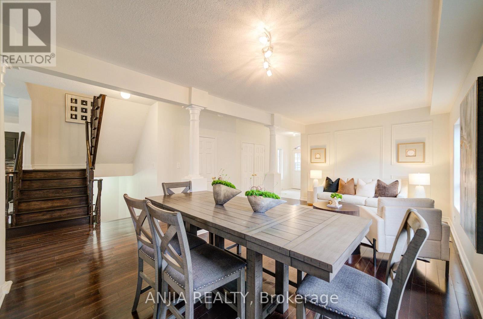 91 Crawford Street, Markham, Ontario  L6C 2W3 - Photo 11 - N12167091