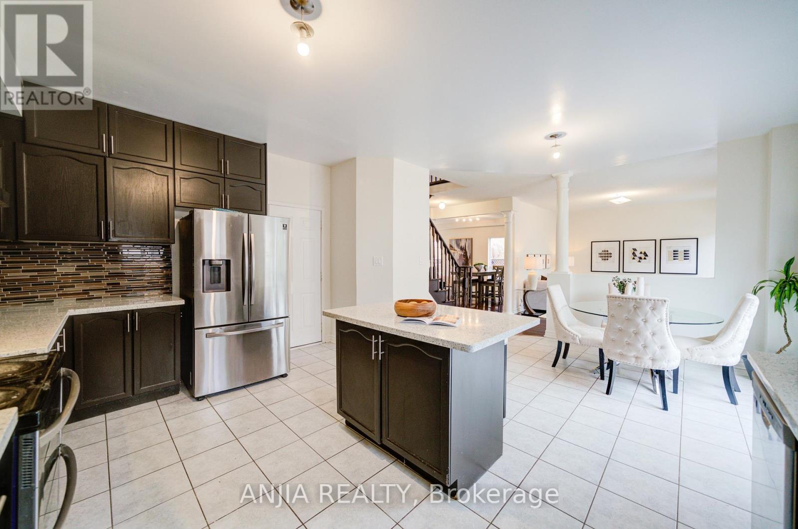 91 Crawford Street, Markham, Ontario  L6C 2W3 - Photo 24 - N12167091