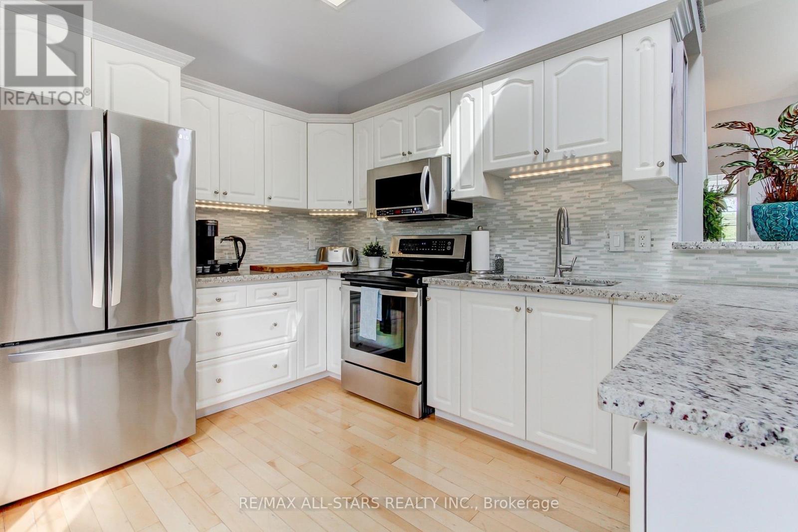1903 Metro Road N, Georgina, Ontario  L0E 1L0 - Photo 13 - N12167200