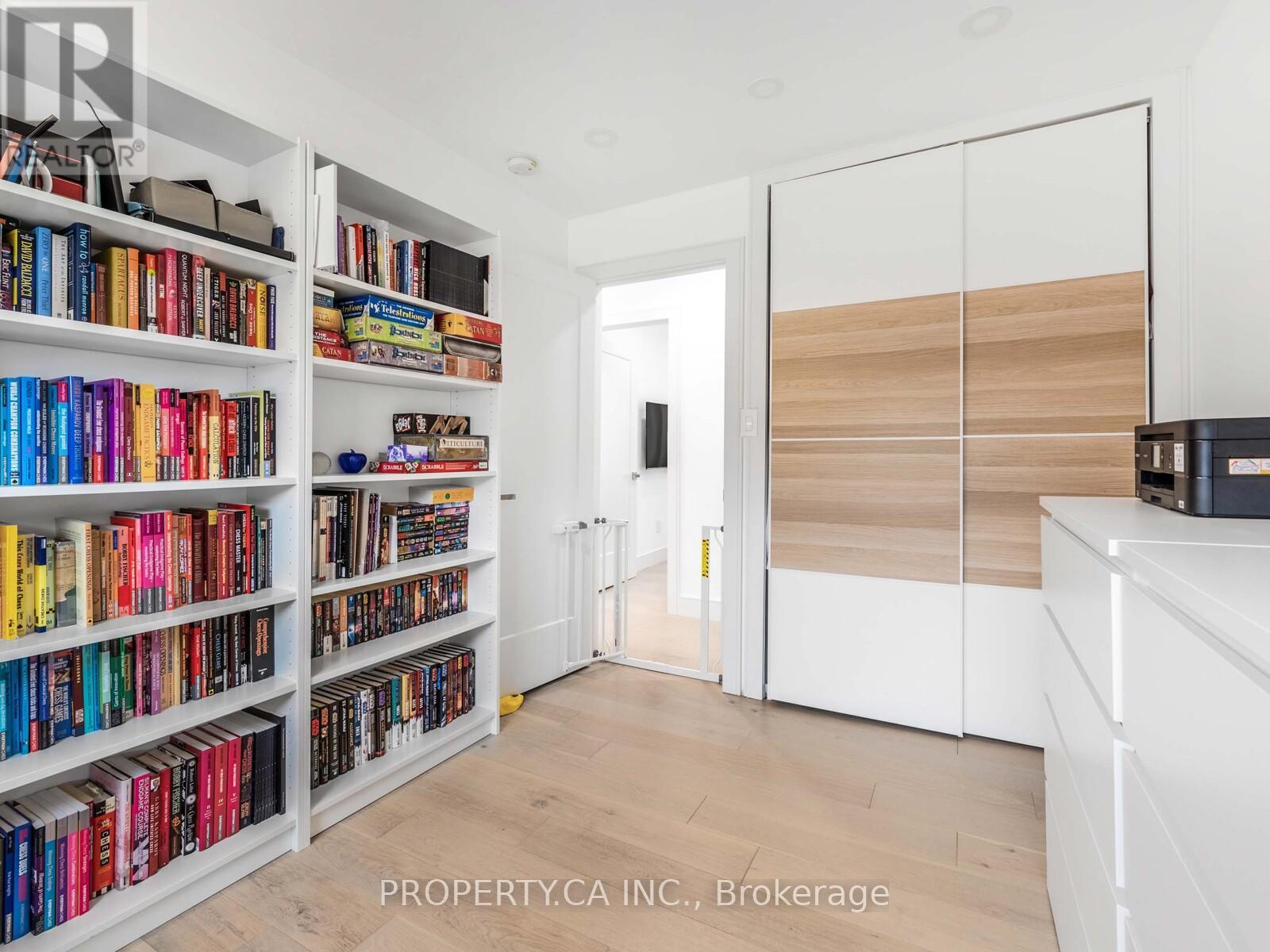 1526 Davenport Road, Toronto, Ontario  M6H 2H8 - Photo 16 - W12167126
