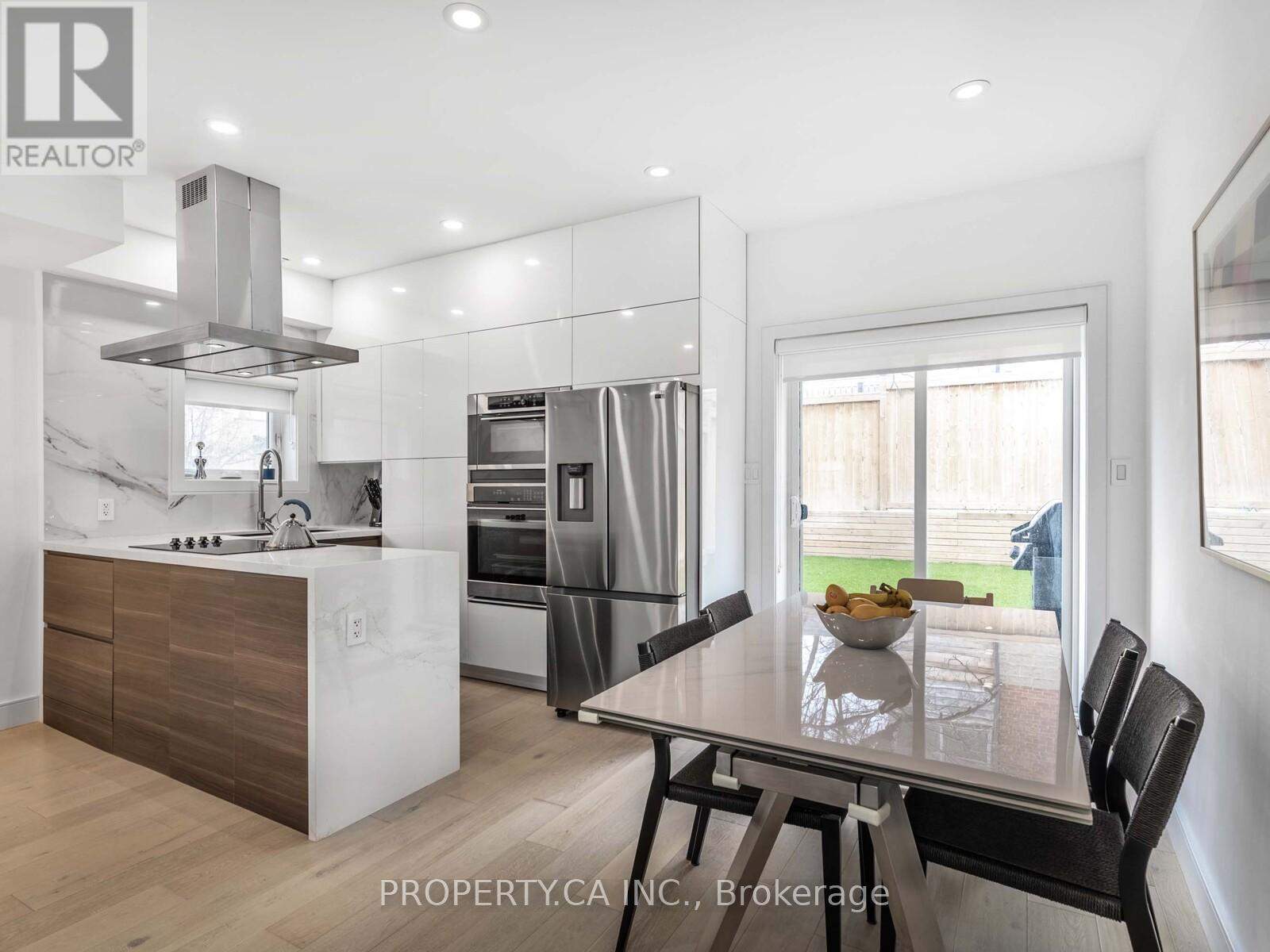 1526 Davenport Road, Toronto, Ontario  M6H 2H8 - Photo 7 - W12167126