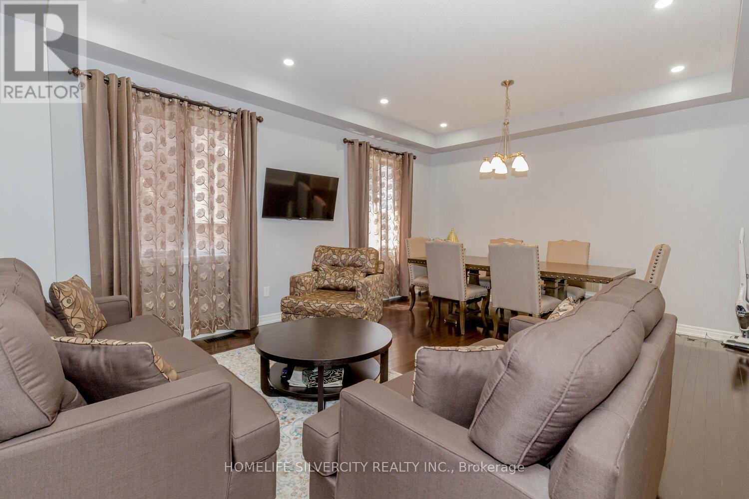 122 Squire Ellis Drive, Brampton, Ontario  L6P 4J4 - Photo 11 - W12167161
