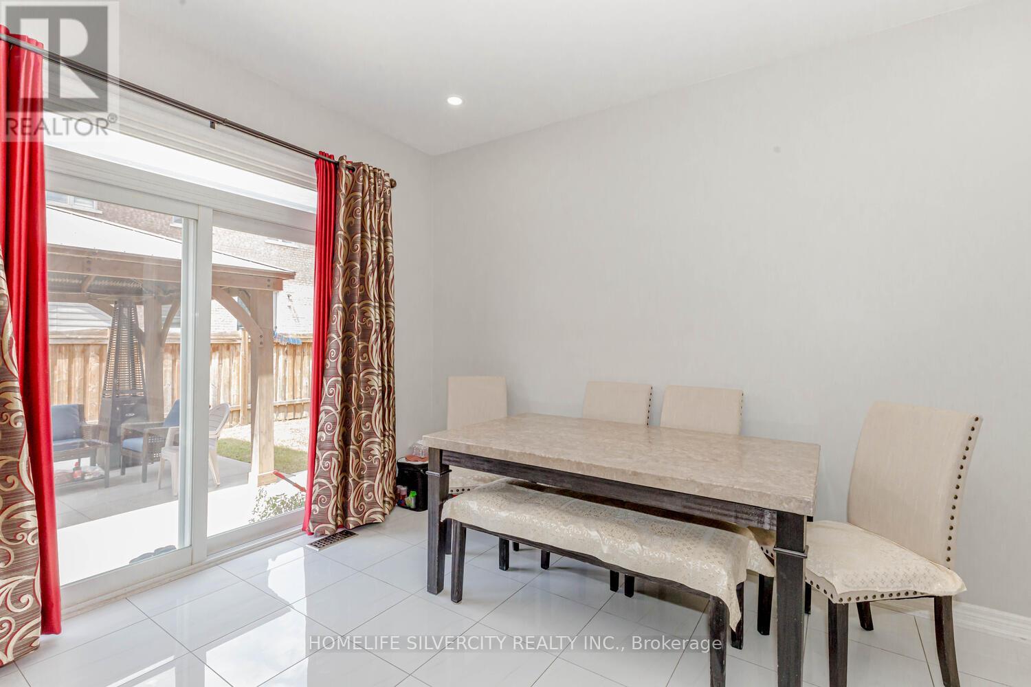 122 Squire Ellis Drive, Brampton, Ontario  L6P 4J4 - Photo 18 - W12167161