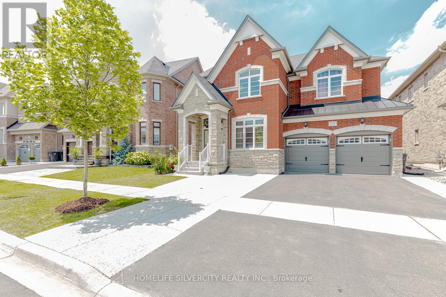 122 Squire Ellis Drive, Brampton, Ontario  L6P 4J4 - Photo 2 - W12167161