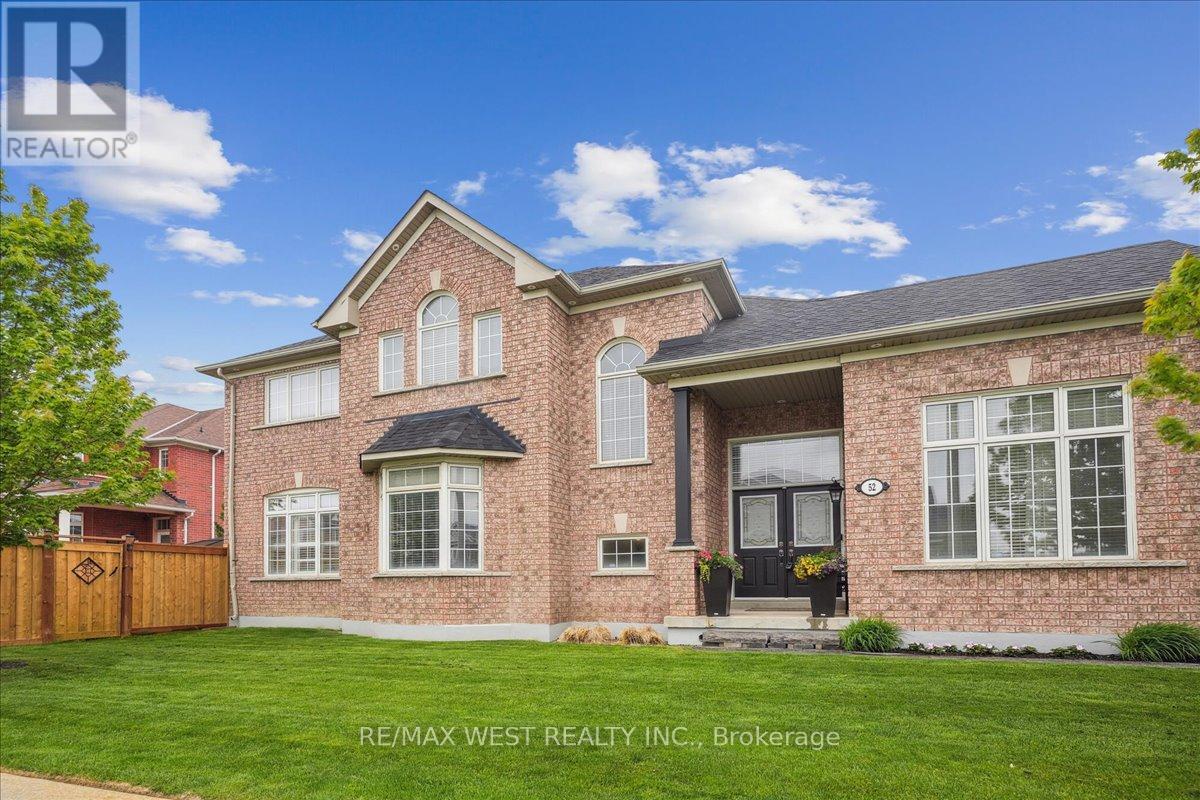 Property at 52 GORERIDGE CRESCENT image 3