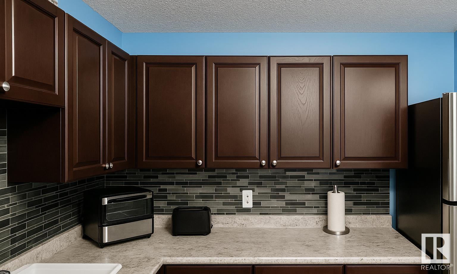 Property at 88 HABITAT CR NW image 4