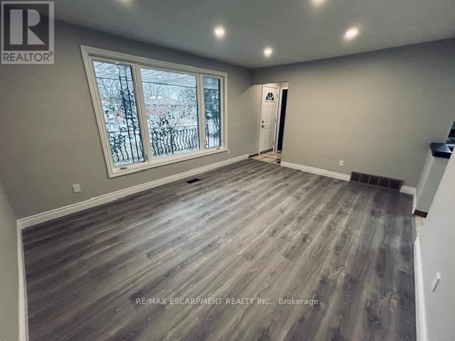 74 Bellingham Drive, Hamilton, Ontario  L8V 3R4 - Photo 13 - X12167095