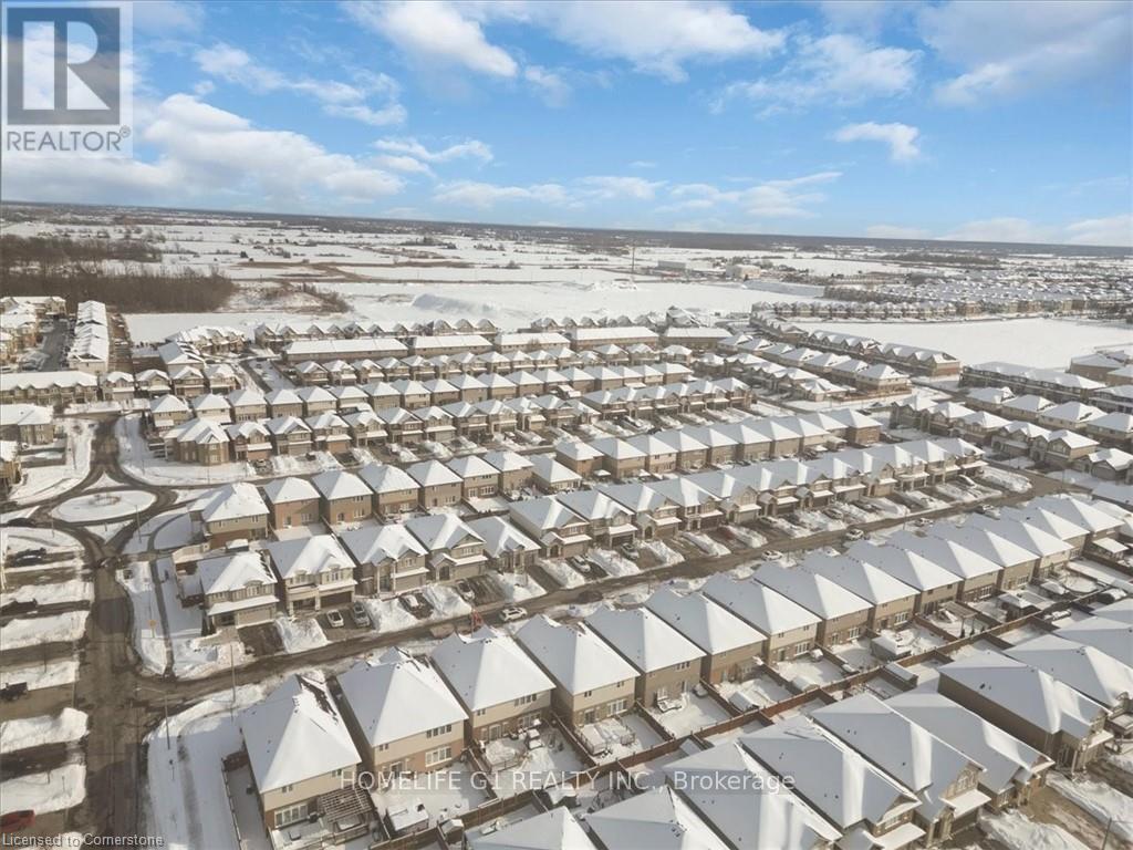 16 Weathering Heights, Hamilton, Ontario  L8J 0E7 - Photo 12 - X12167148
