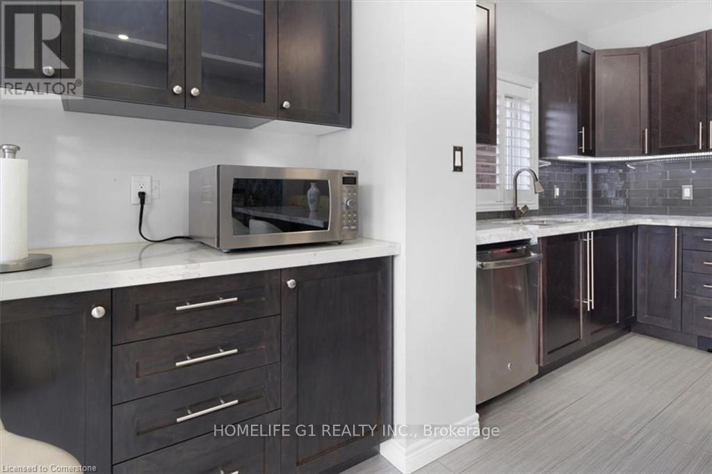 16 Weathering Heights, Hamilton, Ontario  L8J 0E7 - Photo 21 - X12167148