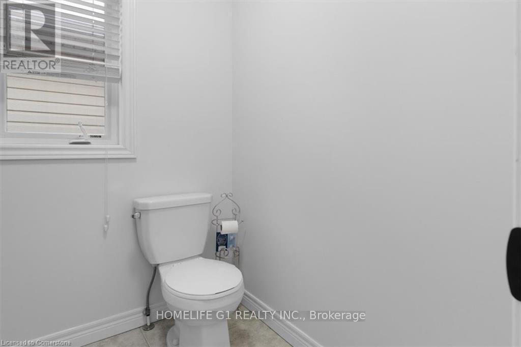 16 Weathering Heights, Hamilton, Ontario  L8J 0E7 - Photo 23 - X12167148