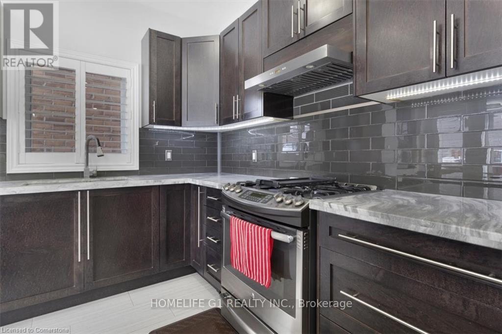 16 Weathering Heights, Hamilton, Ontario  L8J 0E7 - Photo 30 - X12167148