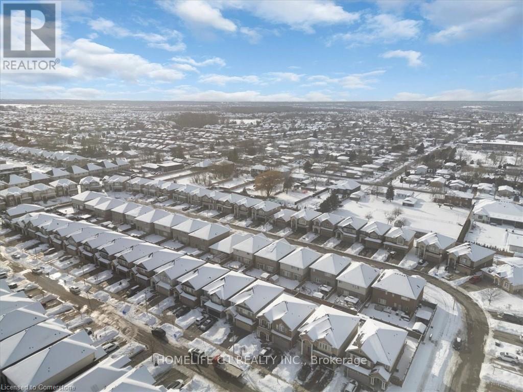 16 Weathering Heights, Hamilton, Ontario  L8J 0E7 - Photo 36 - X12167148