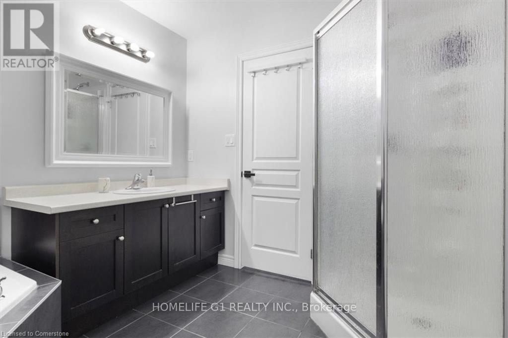 16 Weathering Heights, Hamilton, Ontario  L8J 0E7 - Photo 41 - X12167148