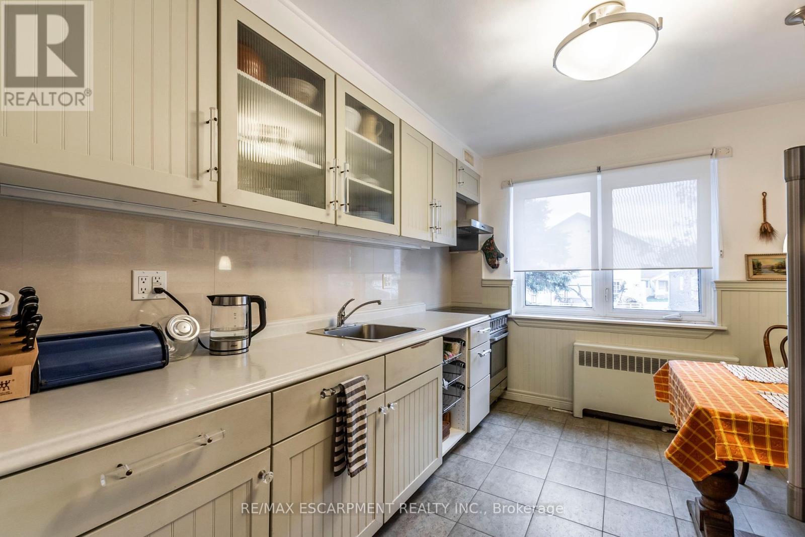 13 Mcmaster Avenue, Welland, Ontario  L3B 3S6 - Photo 16 - X12135582